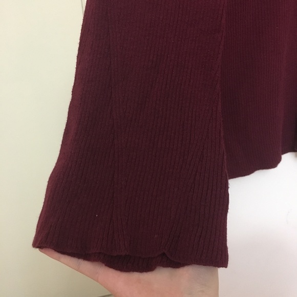 Maroon Bell Sleeve Rib Knit Sweater - Picture 4 of 5